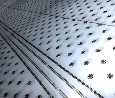 دعم معرض كانتون 6 محور ذراع الروبوت 1000W-6000W ألواح الوسادة الآلية للفايبر المعدنية ليزر لحام آلة